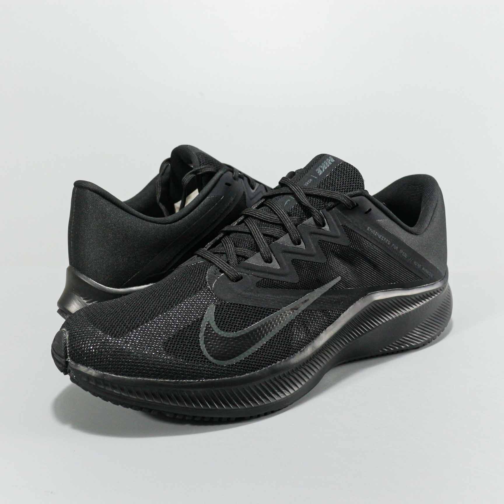 Nike Quest III All Black Running Shoes